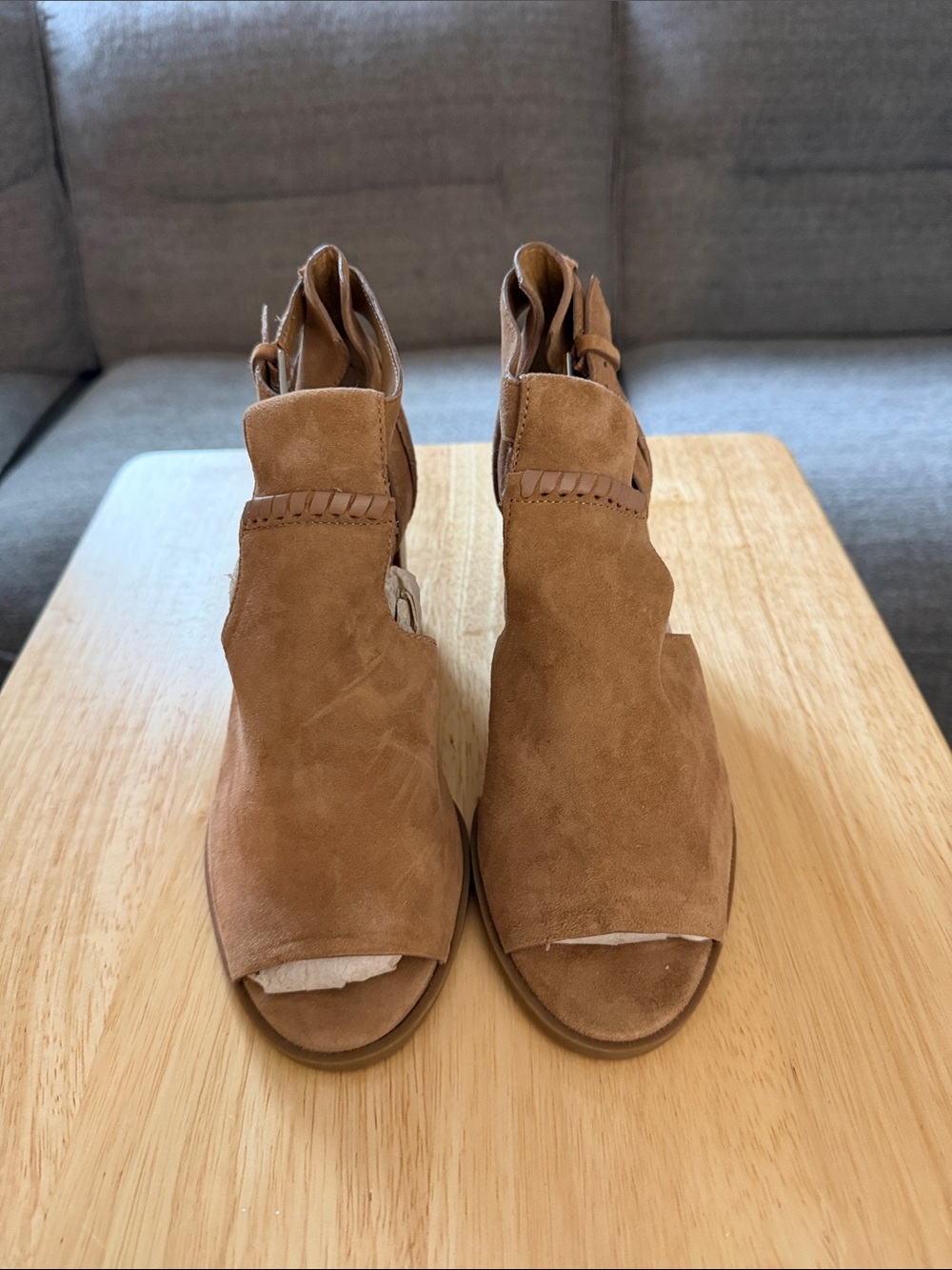 Women's Open-Toe Suede Ankle Boots - Tan